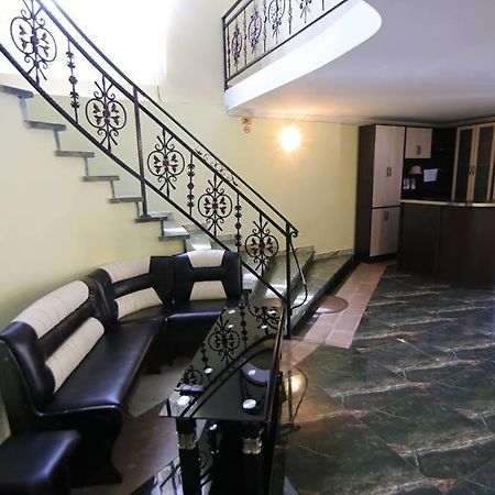 Hotel Tedi Kvareli Extérieur photo
