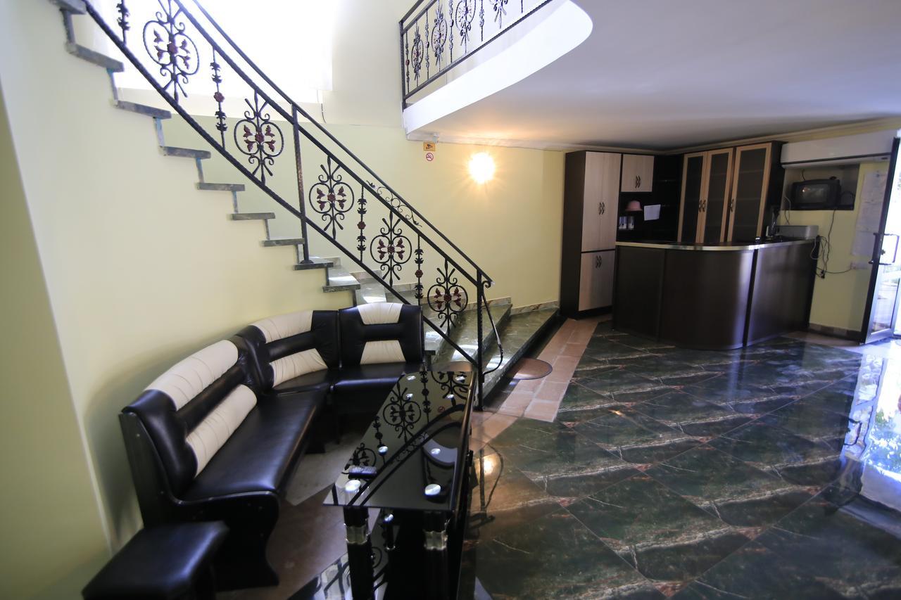 Hotel Tedi Kvareli Extérieur photo