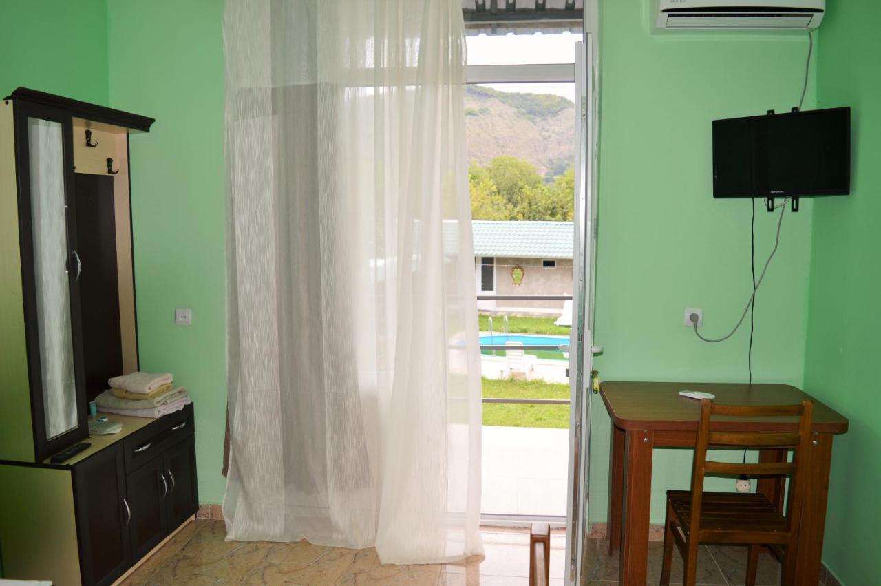 Hotel Tedi Kvareli Extérieur photo